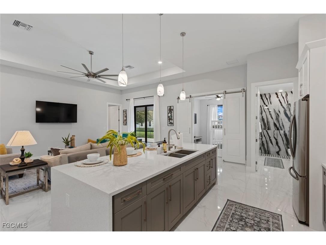 2709 6th Street W Lehigh Acres FL 33971 2025023550 image9