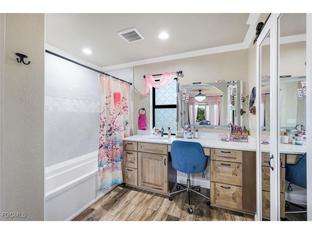 2709 NW 41st Avenue Cape Coral FL 33993 2026003449 image25