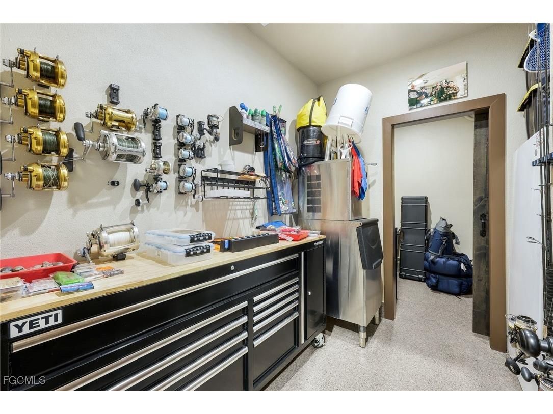 2709 NW 41st Avenue Cape Coral FL 33993 2026003449 image38
