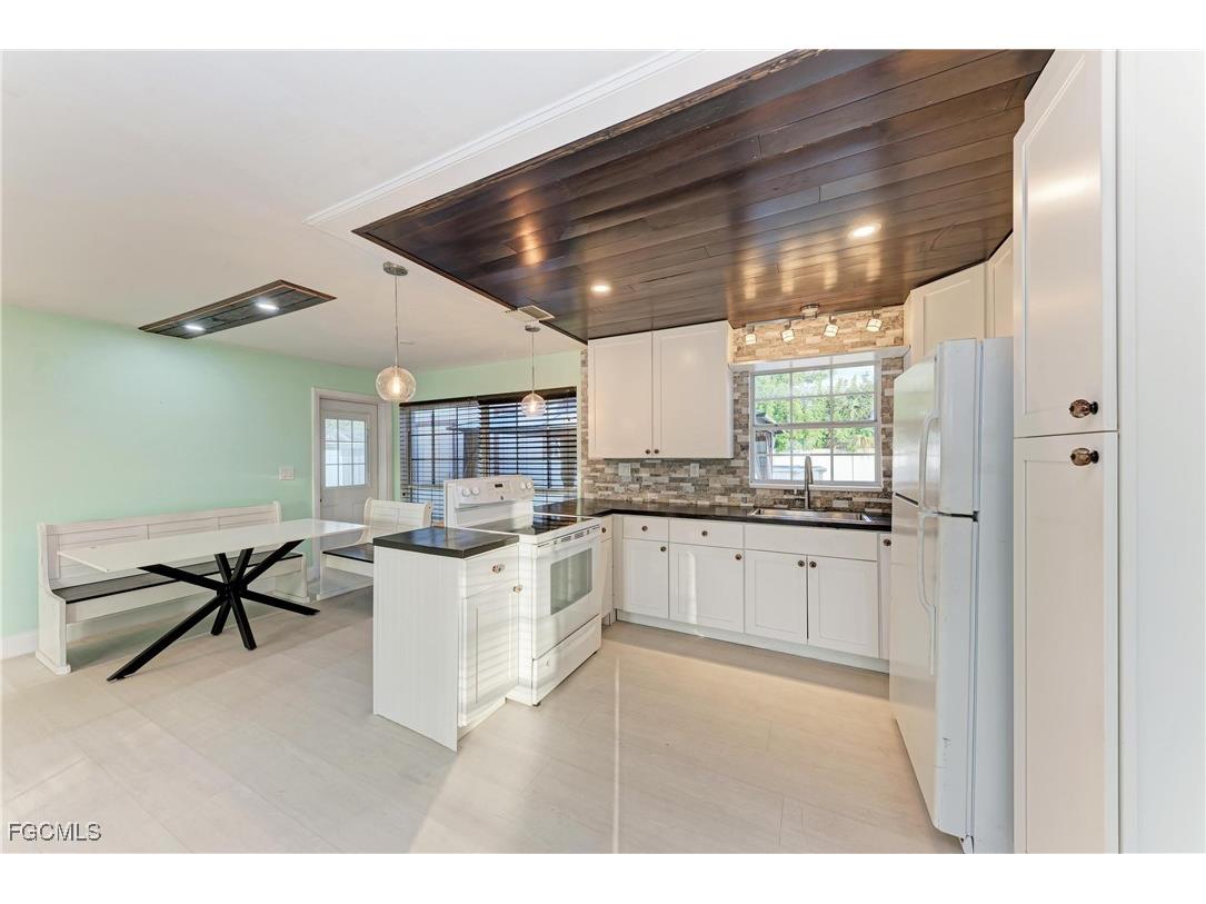 2709 SE 17th Avenue Cape Coral FL 33904 2026005784 image14