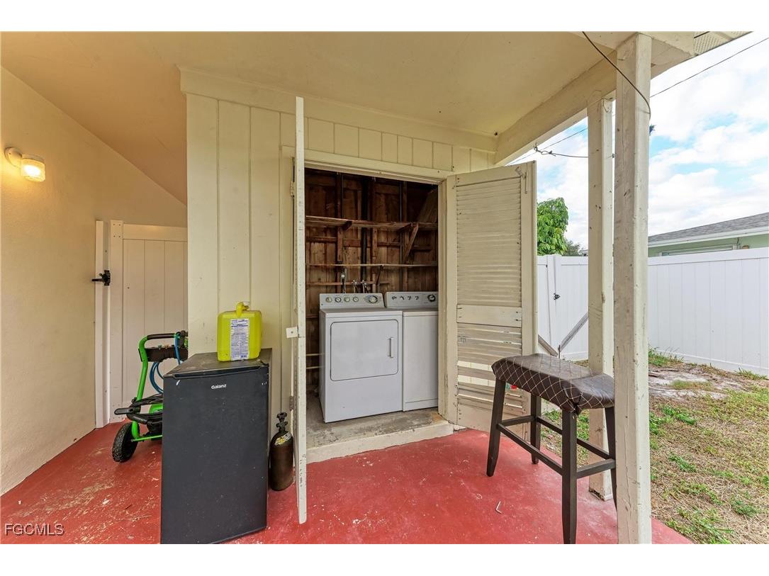 2709 SE 17th Avenue Cape Coral FL 33904 2026005784 image37