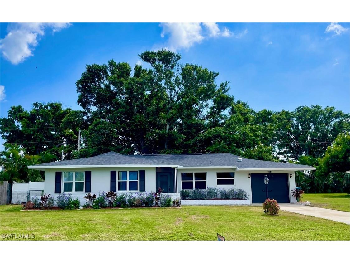 2709 SE 18th Place Cape Coral FL 33904 223042959 image1