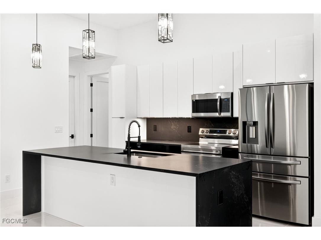 2709 SW 13th Avenue Cape Coral FL 33914 2026006138 image12