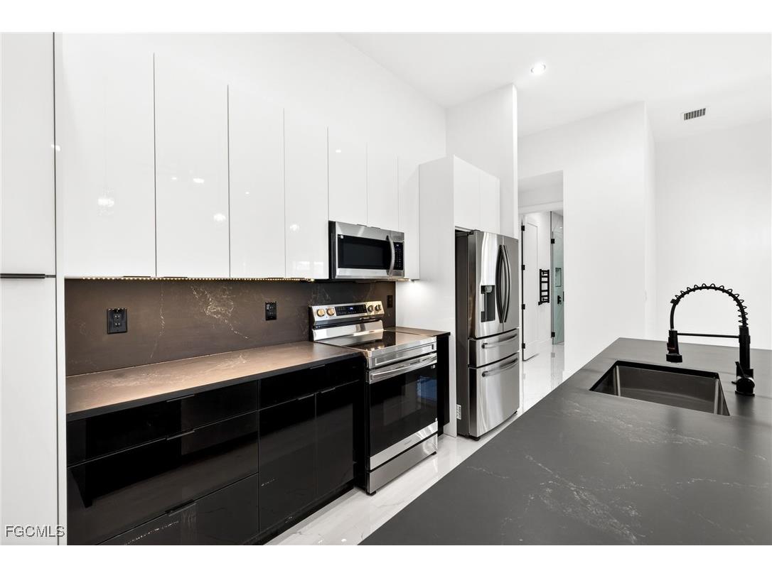 2709 SW 13th Avenue Cape Coral FL 33914 2026006138 image16