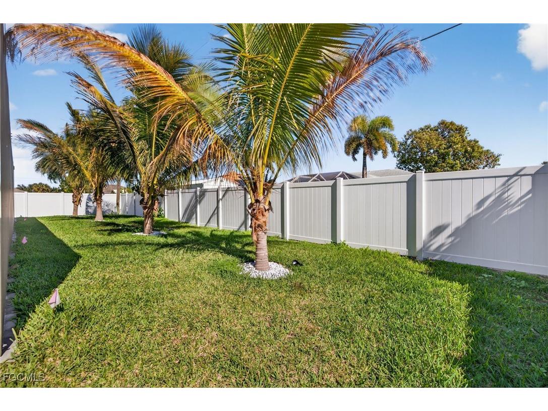 2709 SW 13th Avenue Cape Coral FL 33914 2026006138 image42