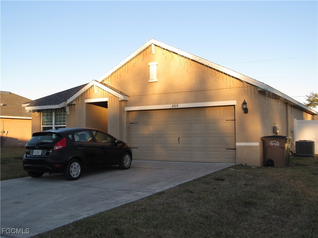 2709 SW 4th Place Cape Coral FL 33914 2026004950 image1