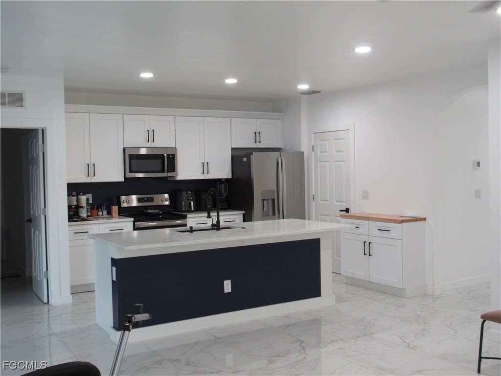 2709 SW 4th Place Cape Coral FL 33914 2026004950 image23