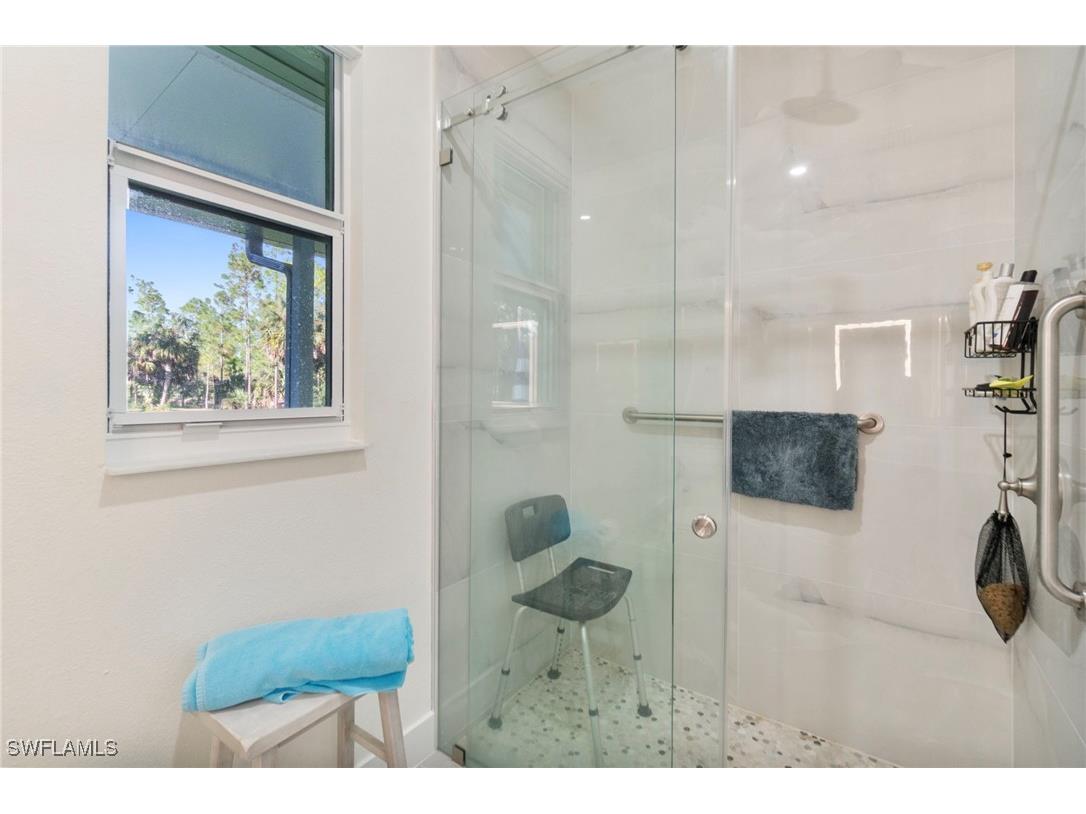 271 12th Avenue NE Naples FL 34120 225069028 image22