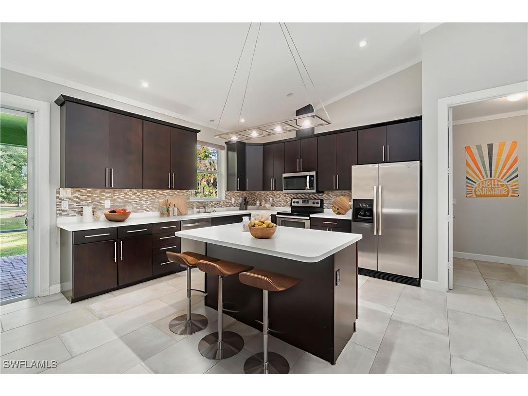 271 12th Avenue NE Naples FL 34120 225069028 image3