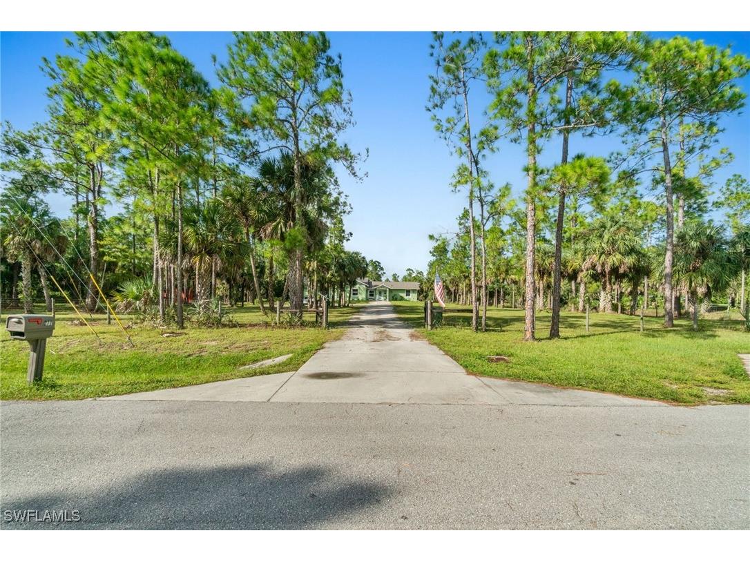 271 12th Avenue NE Naples FL 34120 225069028 image34