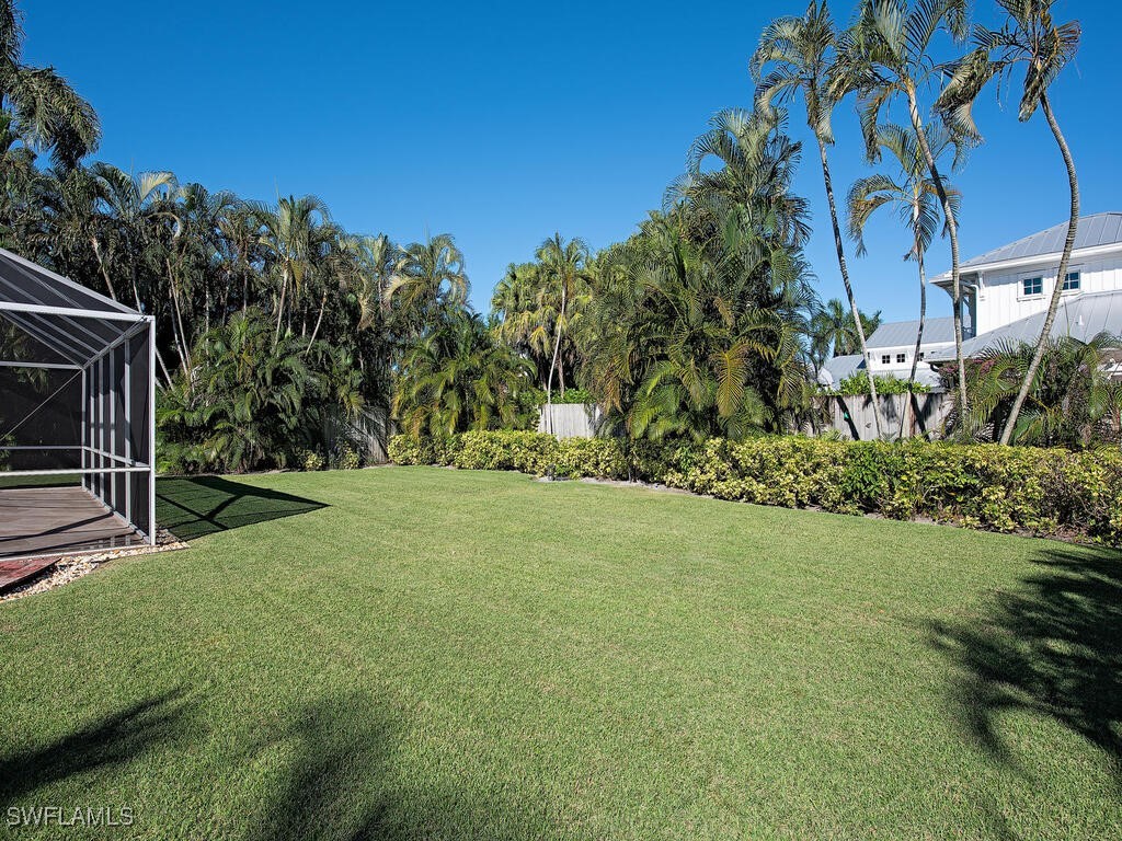 271 1st Avenue S Naples FL 34102 225075501 image8