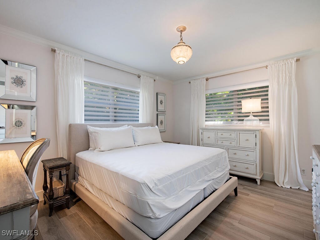 271 1st Avenue S Naples FL 34102 225075501 image9