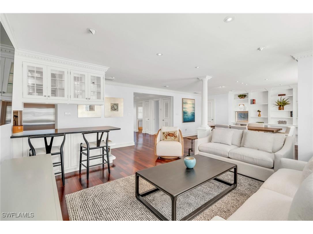 271 Broad Avenue S #202 Naples FL 34102 225080624 image3