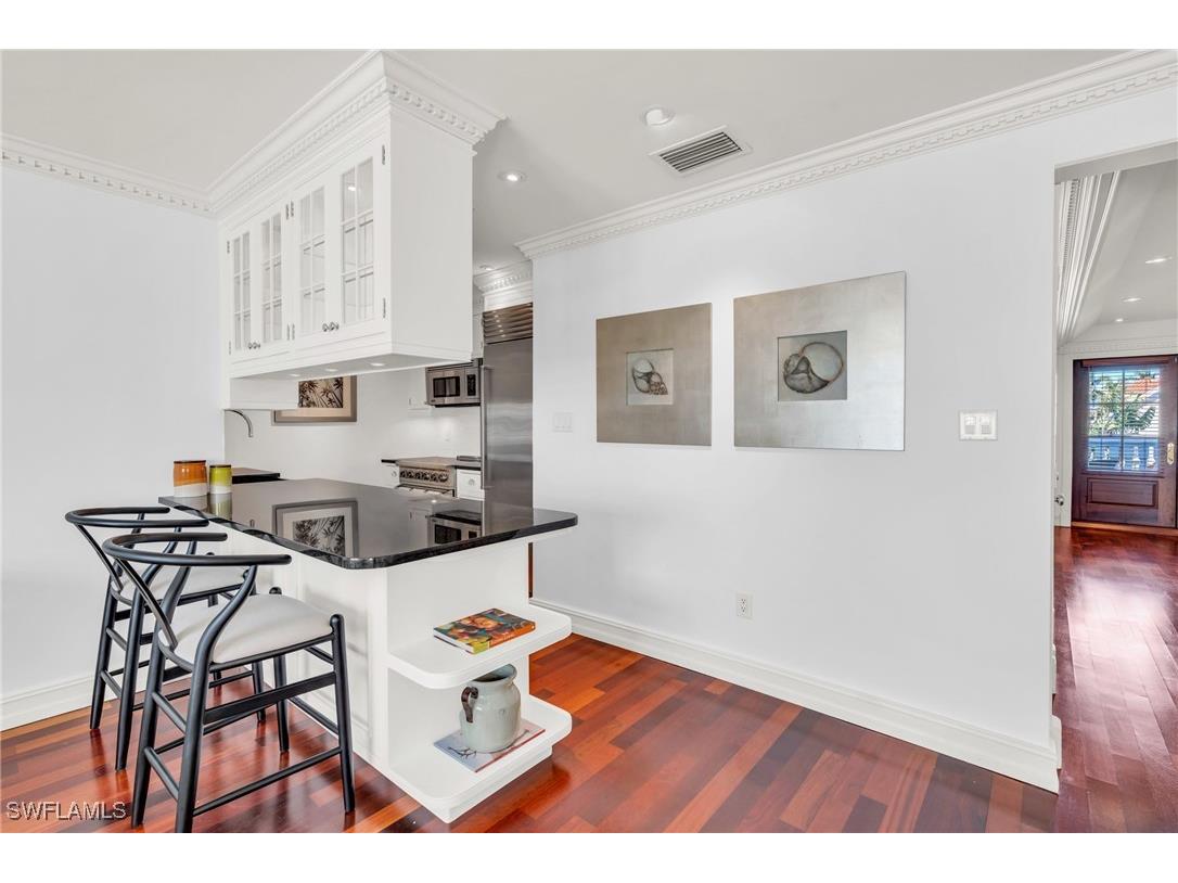 271 Broad Avenue S #202 Naples FL 34102 225080624 image5