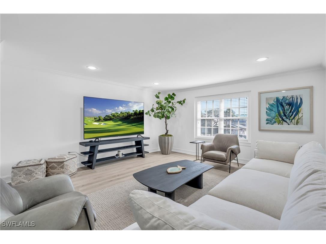 271 Broad Avenue S #203 Naples FL 34102 225074670 image2