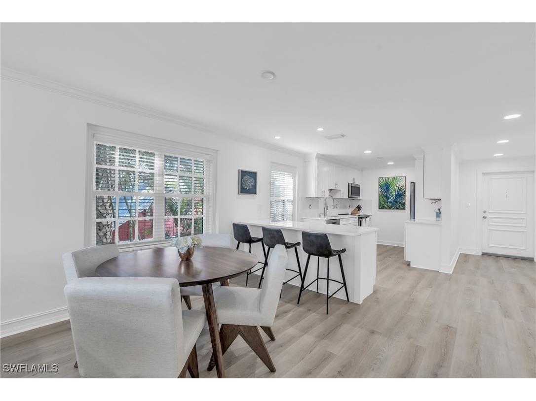 271 Broad Avenue S #203 Naples FL 34102 225074670 image5