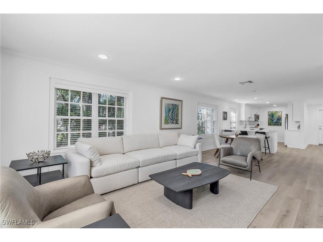 271 Broad Avenue S #203 Naples FL 34102 225080625 image3