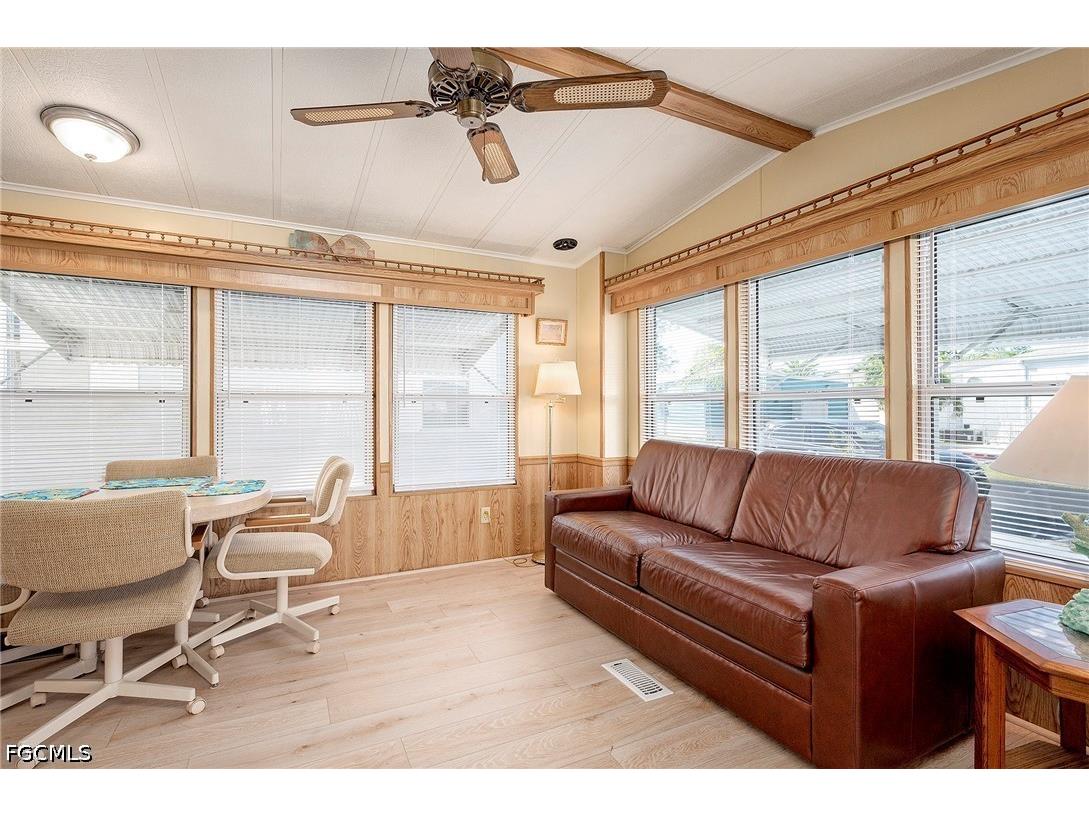 271 Caravan Circle North Fort Myers FL 33903 2026025611 image5