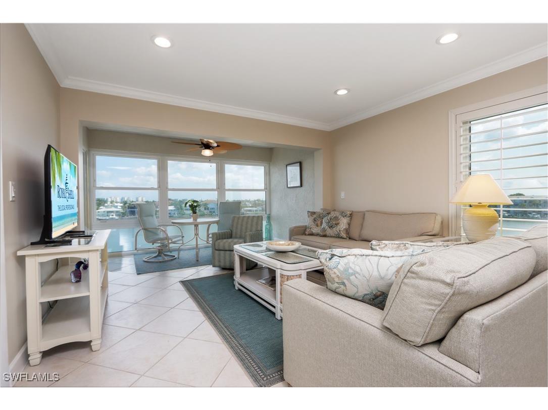 271 Southbay Drive #155 Naples FL 34108 225081160 image1