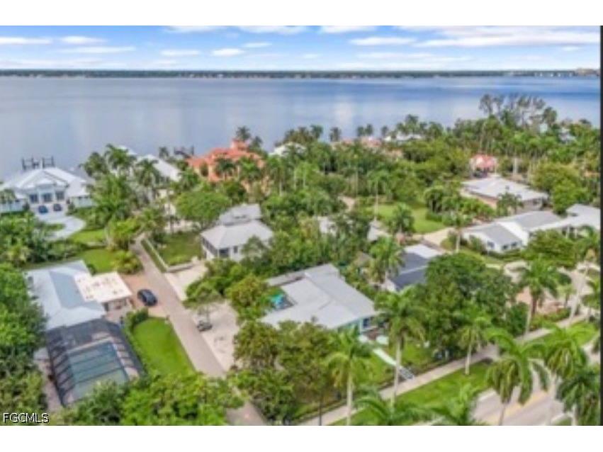 2710 Mcgregor Boulevard Fort Myers FL 33901 2026026492 image7