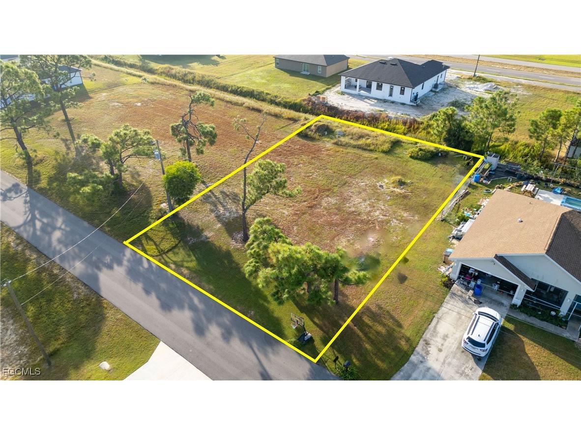 2710 NW 20th Terrace Cape Coral FL 33993 2025017035 image2