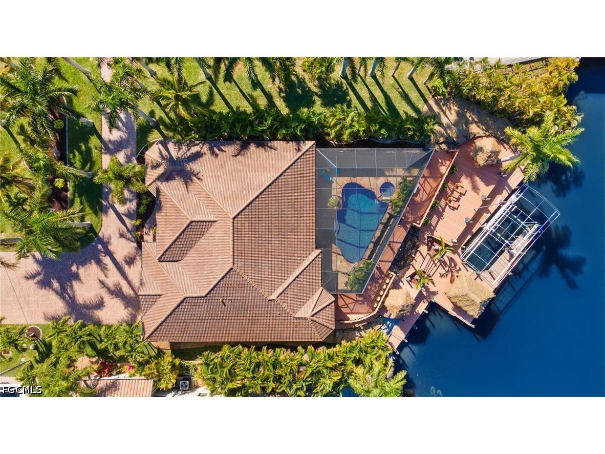 2710 SW 27th Place Cape Coral FL 33914 2026018286 image1