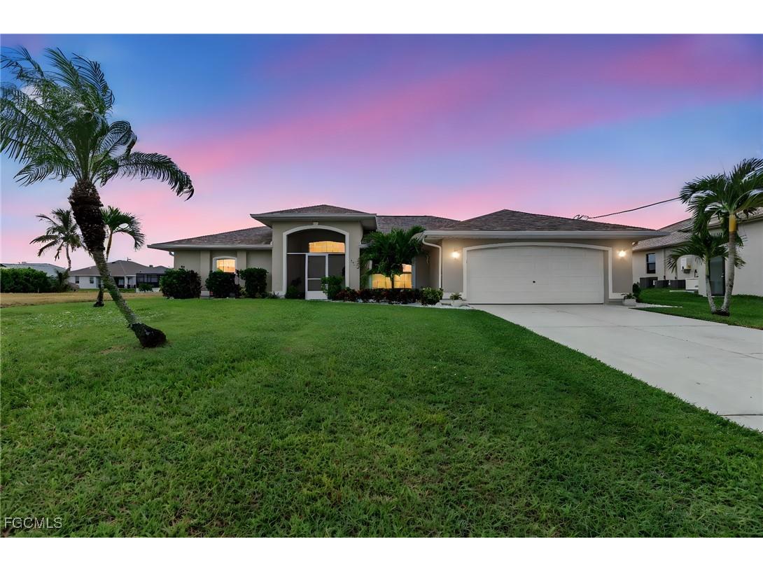 2710 Surfside Boulevard Cape Coral FL 33914 2025005277 image1