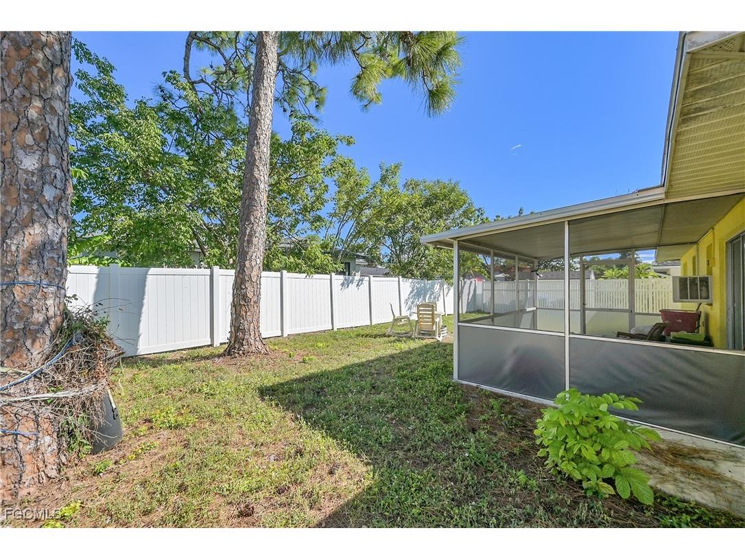 27101 Pine Avenue Bonita Springs FL 34135 2025012803 image2