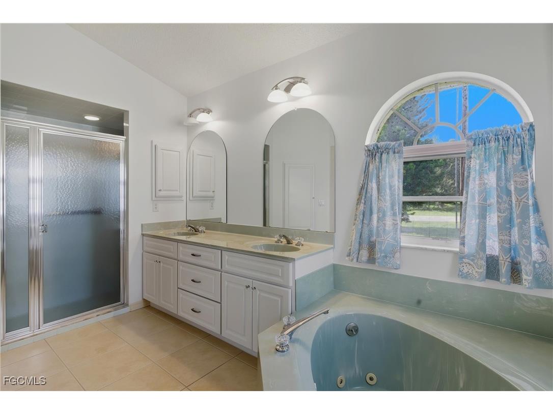 27104 Paratins Drive Punta Gorda FL 33983 2025012180 image21