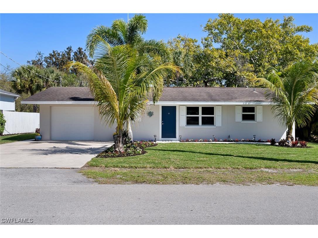27105 Center Avenue Bonita Springs FL 34135 224017829 image1