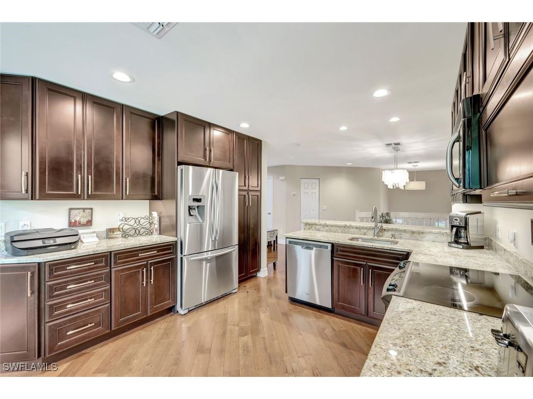 27105 Oakwood Lake Drive Bonita Springs FL 34134 225074885 image9