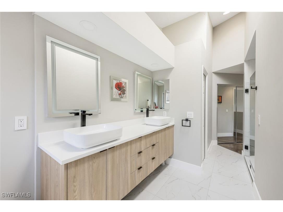 27106 Oakwood Lake Drive Bonita Springs FL 34134 226004354 image15