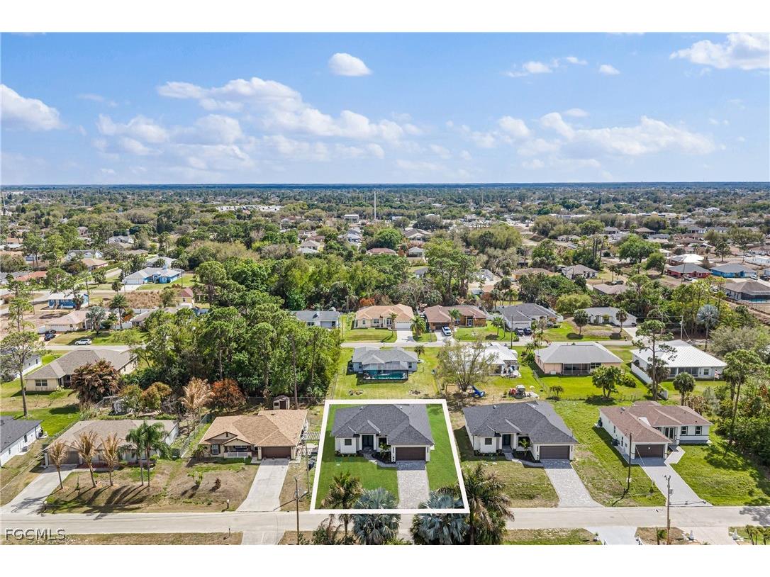 2711 10th Street W Lehigh Acres FL 33971 2026011743 image25