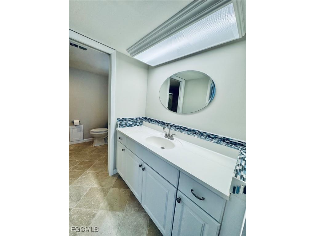 2711 1st Street #102 Fort Myers FL 33916 2025011604 image16