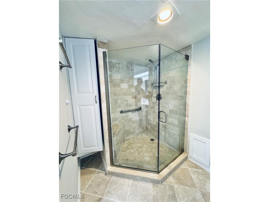 2711 1st Street #102 Fort Myers FL 33916 2025011604 image17