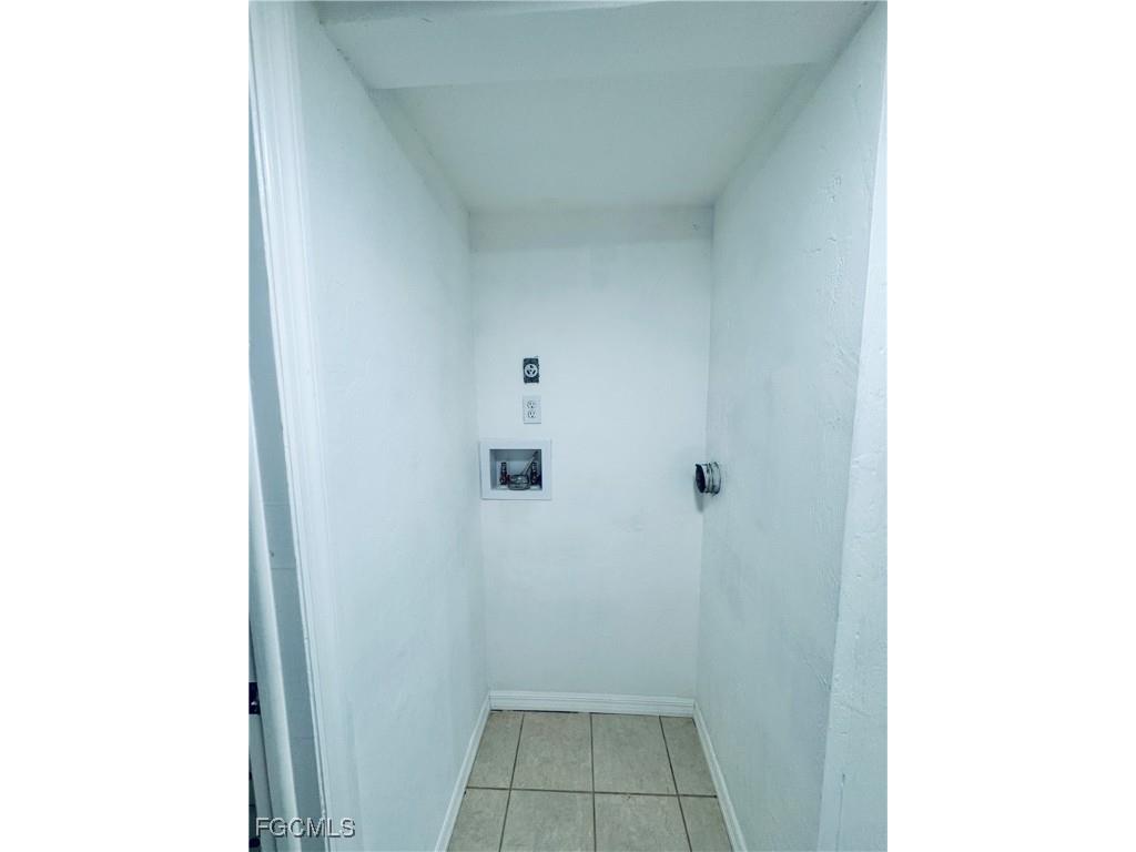 2711 1st Street #102 Fort Myers FL 33916 2025011604 image24