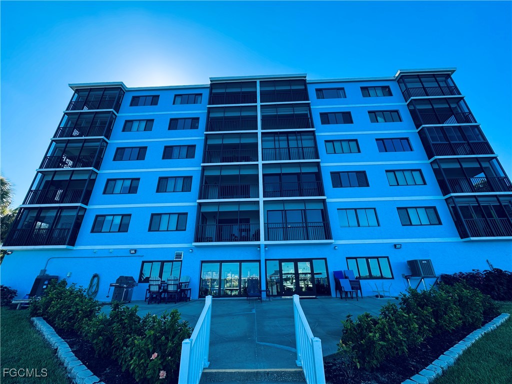 2711 1st Street #102 Fort Myers FL 33916 2025011604 image27