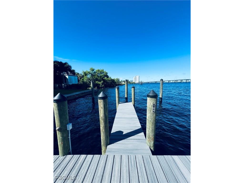 2711 1st Street #102 Fort Myers FL 33916 2025011604 image28