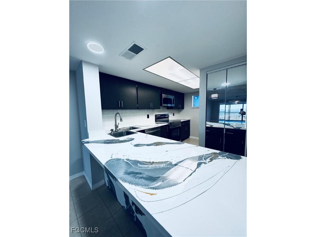2711 1st Street #102 Fort Myers FL 33916 2025011604 image6