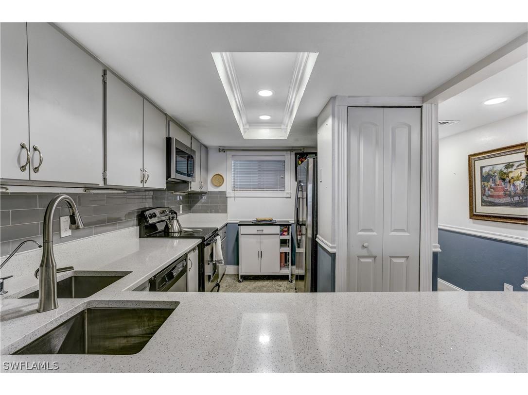 2711 1st Street #402 Fort Myers FL 33916 226010875 image14