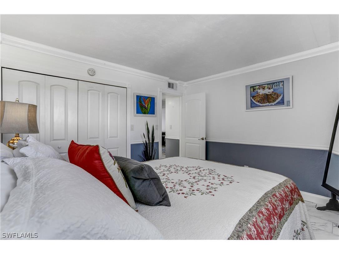 2711 1st Street #402 Fort Myers FL 33916 226010875 image27