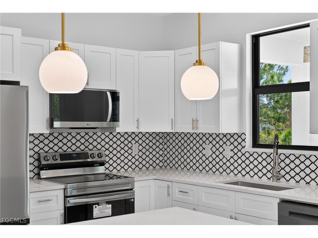 2711 39th Street W Lehigh Acres FL 33971 2026013867 image10