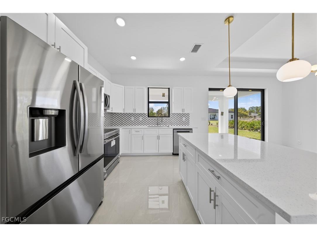 2711 39th Street W Lehigh Acres FL 33971 2026013867 image11