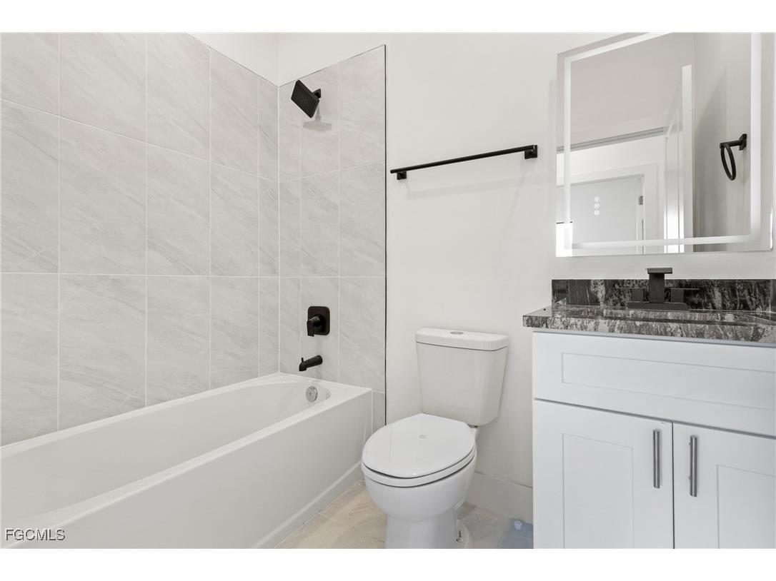 2711 50th Street W Lehigh Acres FL 33971 2025015710 image24