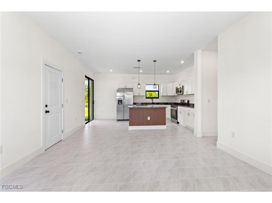 2711 50th Street W Lehigh Acres FL 33971 2025015710 image8