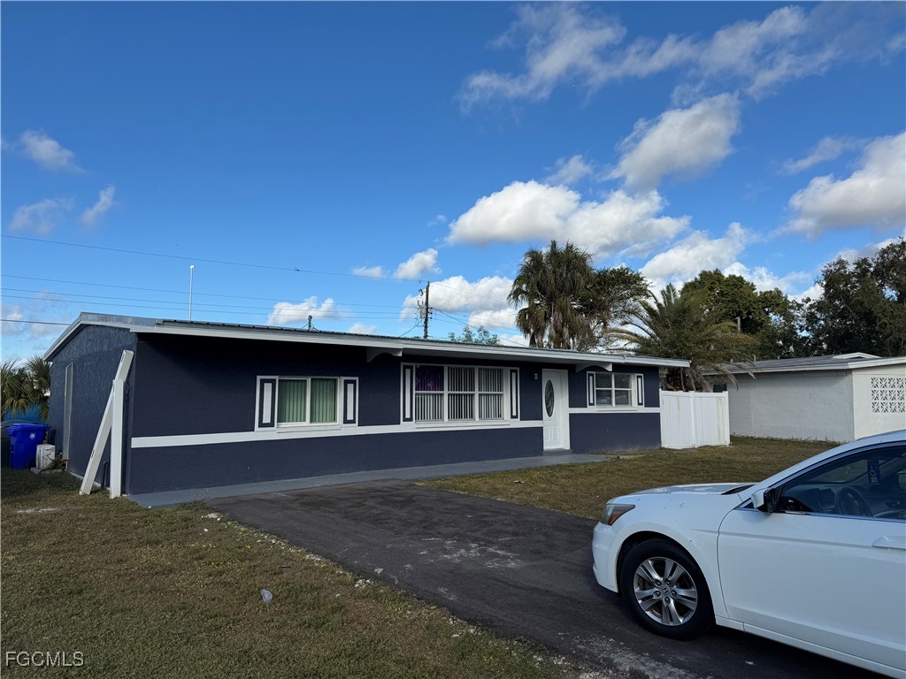 2711 Elmwood Street Fort Myers FL 33901 2026003045 image14