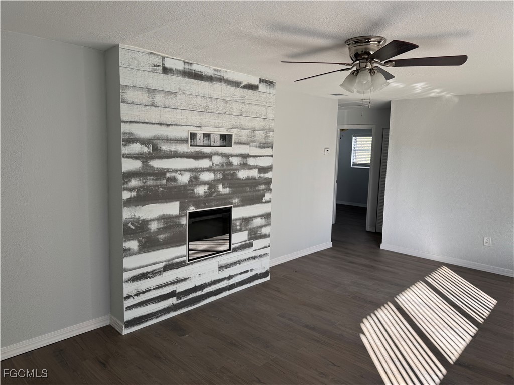 2711 Elmwood Street Fort Myers FL 33901 2026003045 image2