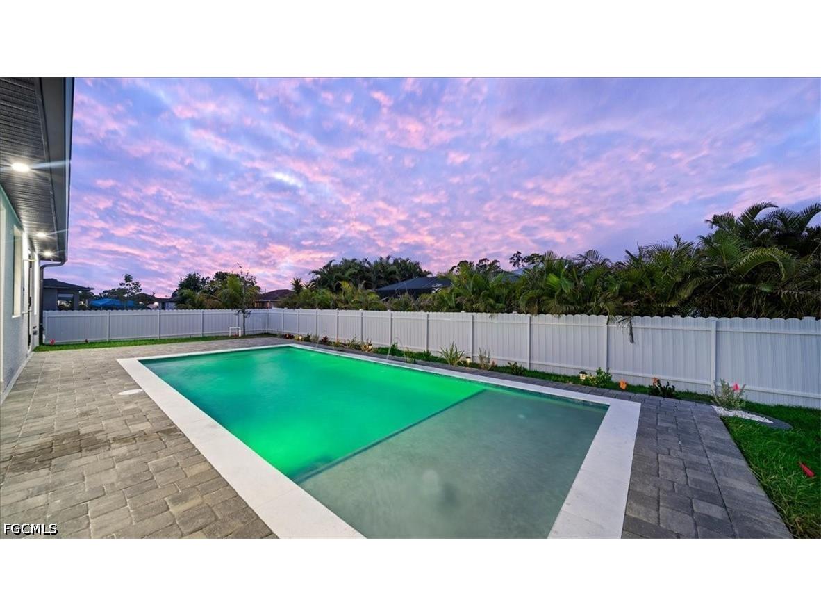 2711 Van Buren Parkway Cape Coral FL 33993 2026025432 image10