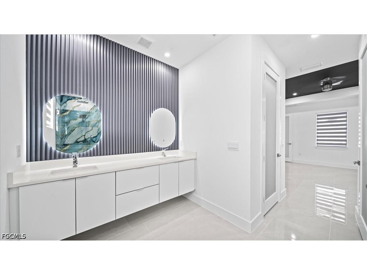 2711 Van Buren Parkway Cape Coral FL 33993 2026025432 image33