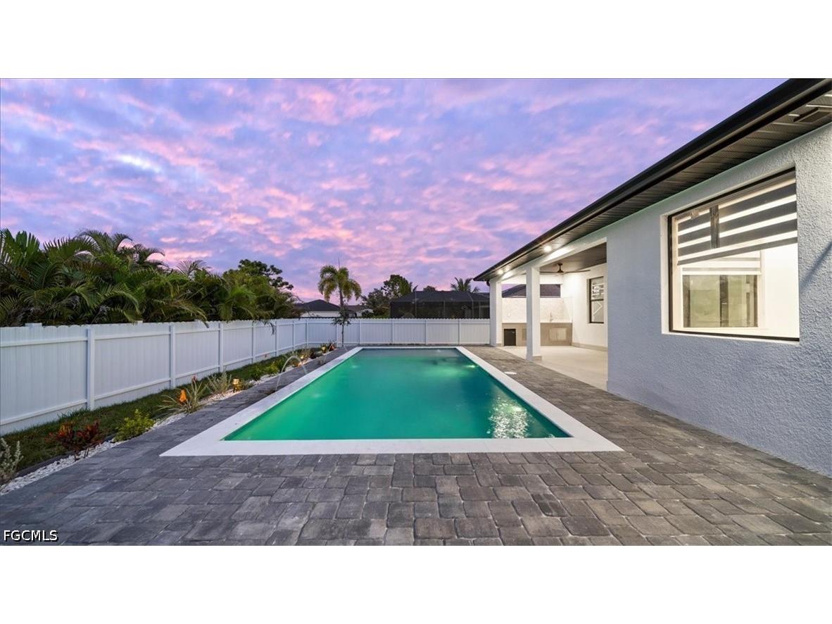 2711 Van Buren Parkway Cape Coral FL 33993 2026025432 image5